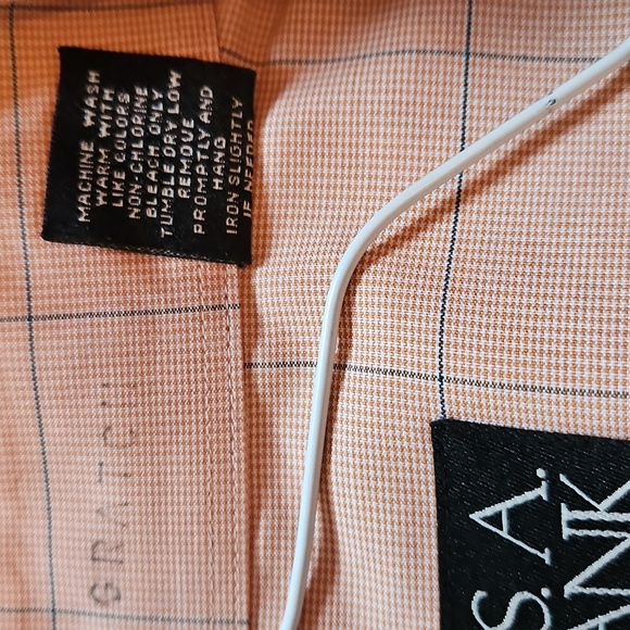 Jos. A. Bank Men's Peach Checkered Button Down Shirt, Sz M - Picture 9 of 9